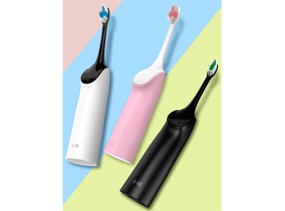What's the biggest difference between an electric toothbrush and a regular toothbrush?